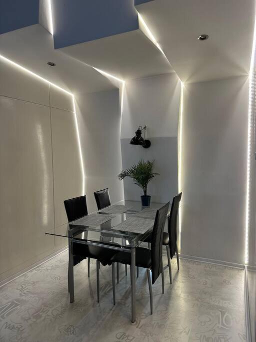 P-122 Piotrkowska Apartment. Łódź Buitenkant foto
